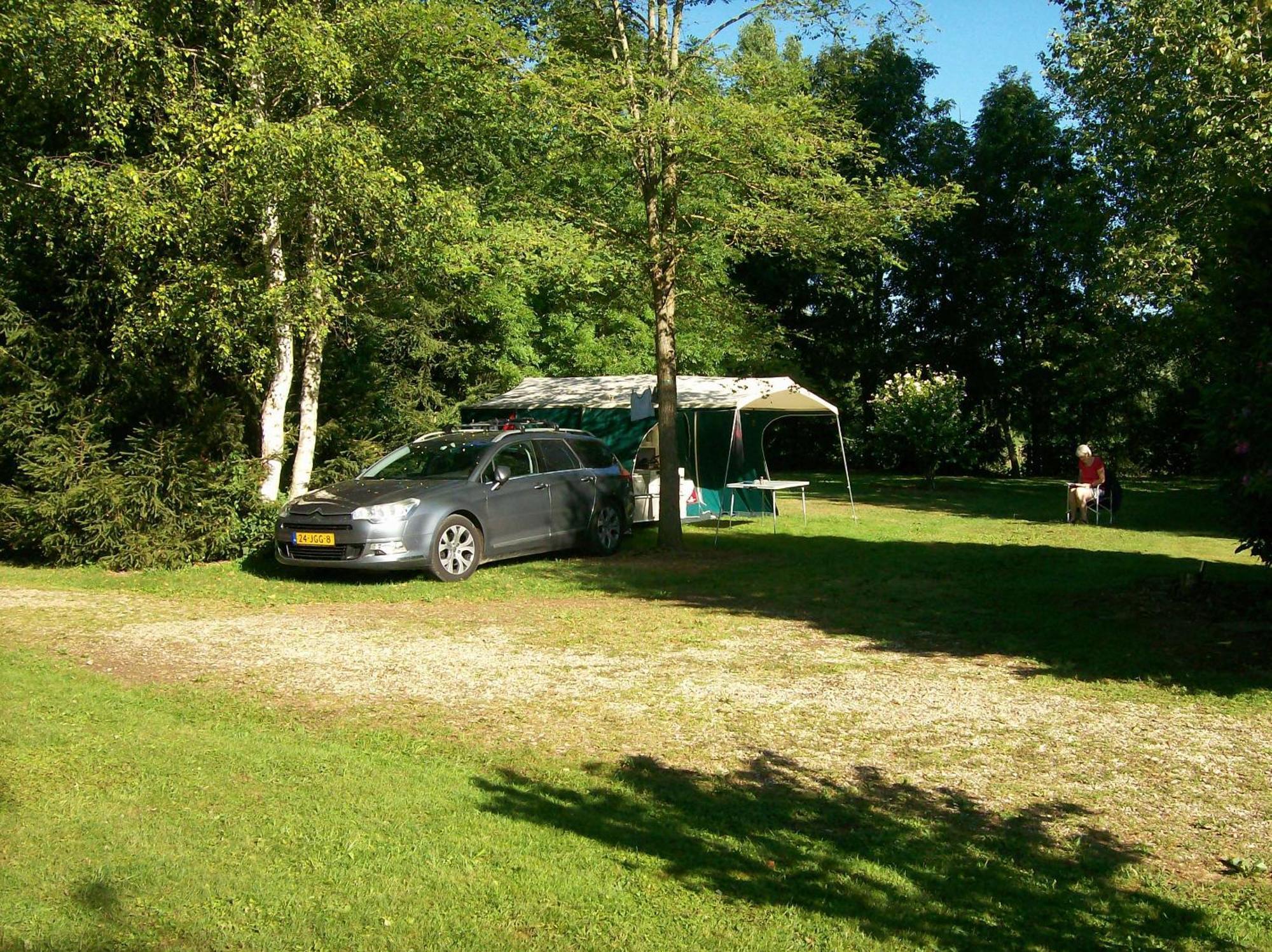 Hotel Camping Le Canoë à Chaussin Extérieur photo